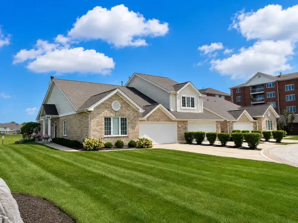 11417 Foxwoods Court, Oak Lawn, IL 60453