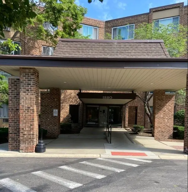 1880 Bonnie Lane #311, Hoffman Estates, IL 60169