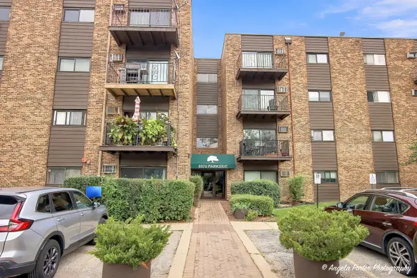 8970 N Parkside Avenue #406, Des Plaines, IL 60016