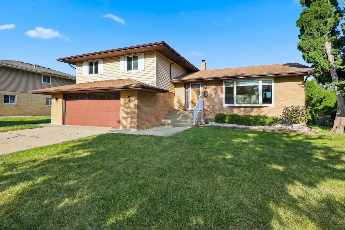 4602 Magnolia Drive, Rolling Meadows, IL 60008 - #1