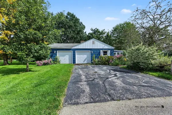 19 S Hawthorne Boulevard, Mundelein, IL 60060