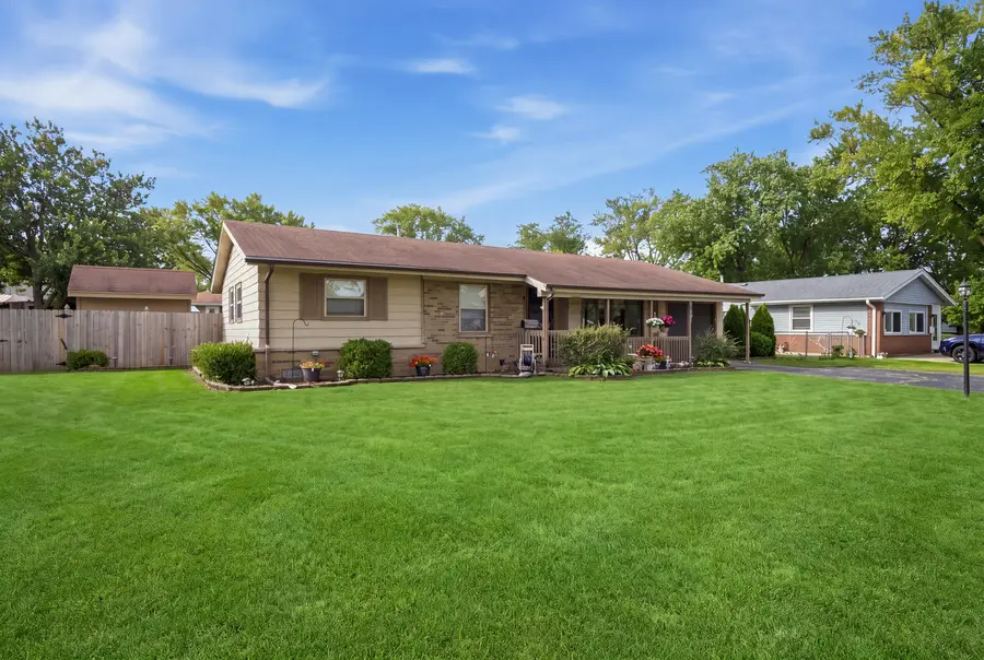 1231 Springdale Lane, Elk Grove Village, IL 60007 - #2