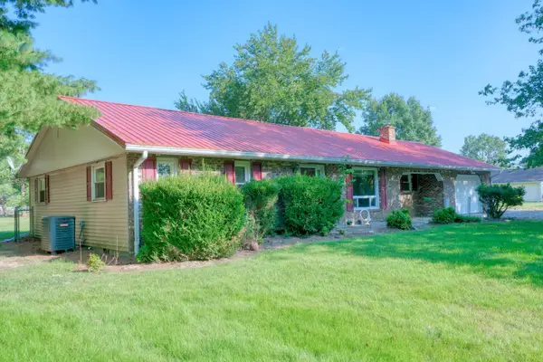 103 Smith Drive, Desoto, IL 62924