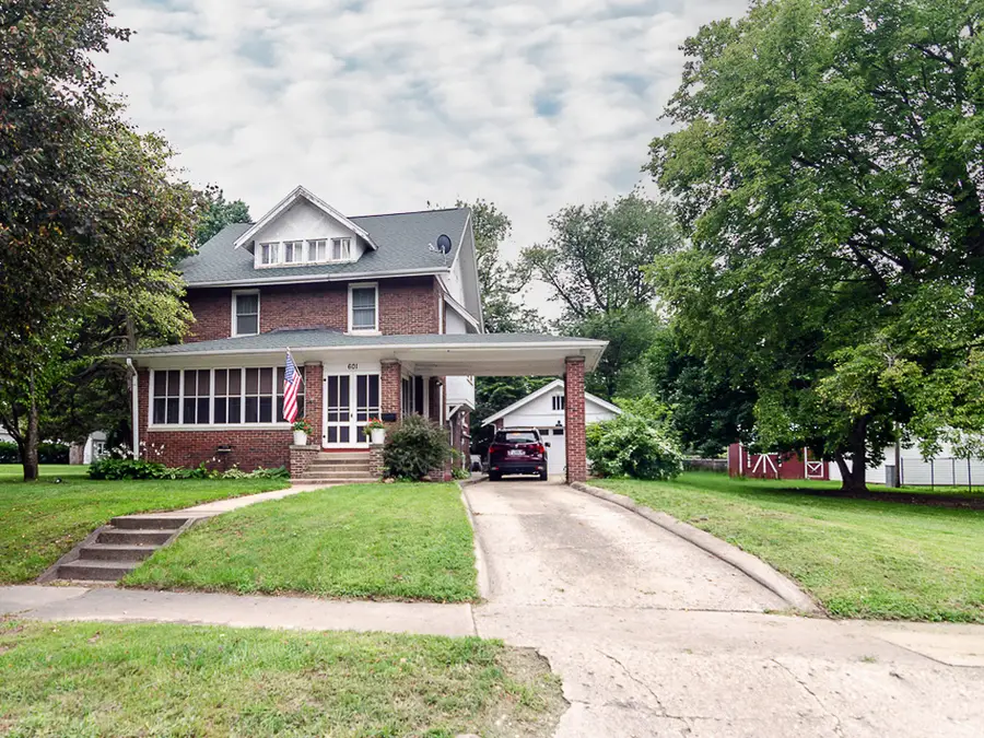 601 N Prospect Avenue, Champaign, IL 61820 - #2