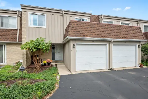 60 N Park Boulevard, Glen Ellyn, IL 60137