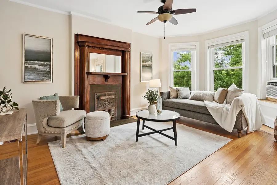 3764 N Magnolia Avenue #2, Chicago, IL 60613 - #2
