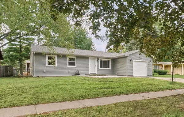 2105 Blackthorn Drive, Champaign, IL 61821
