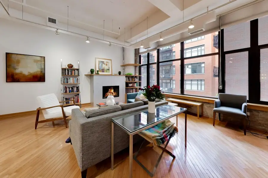 333 W Hubbard Street #209, Chicago, IL 60654 - #2