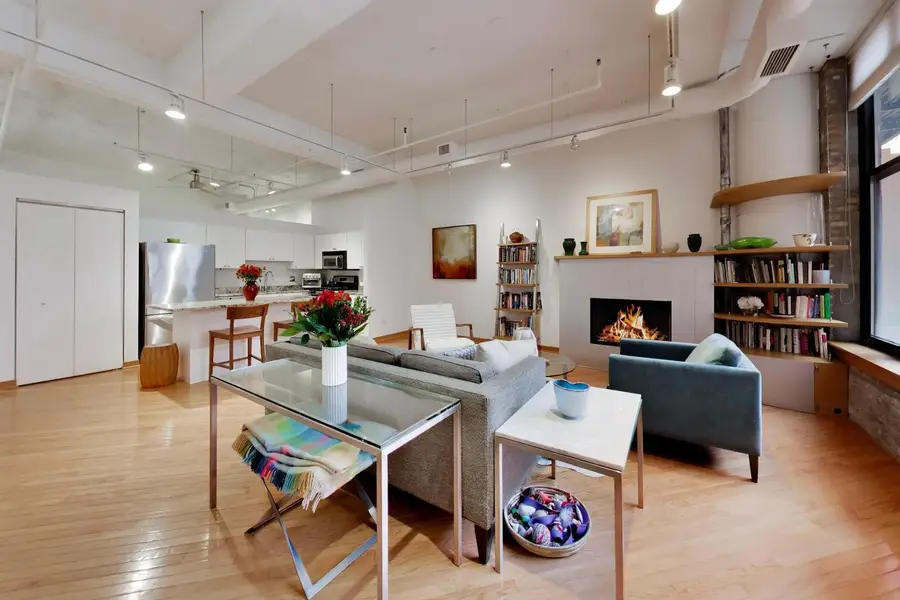 333 W Hubbard Street #209, Chicago, IL 60654 - #3
