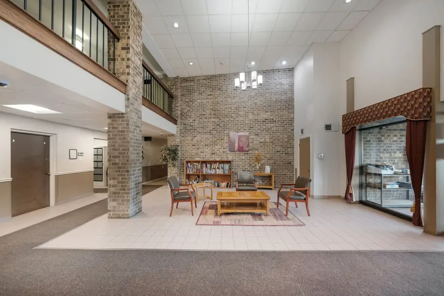 1460 Fairlane Drive #312, Schaumburg, IL 60193 - #2