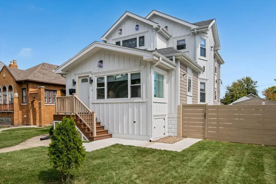 135 S 19th Avenue, Maywood, IL 60153 - #2