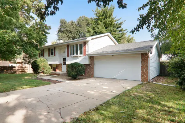 1706 Erin Drive, Normal, IL 61761