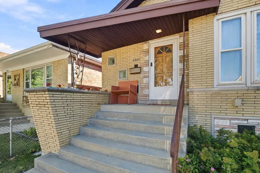 6843 S Kedvale Avenue, Chicago, IL 60629 - #2