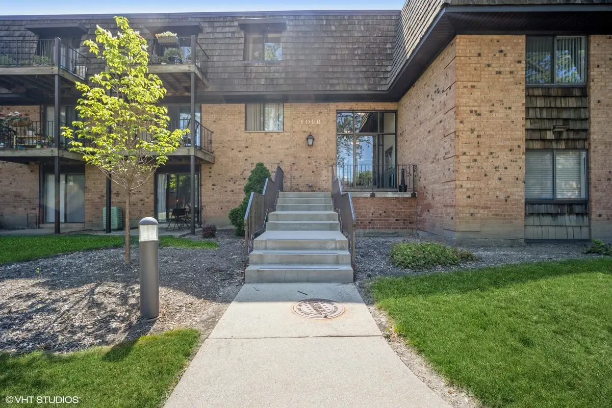 4 Oak Creek Drive #1504, Buffalo Grove, IL 60089 - #1