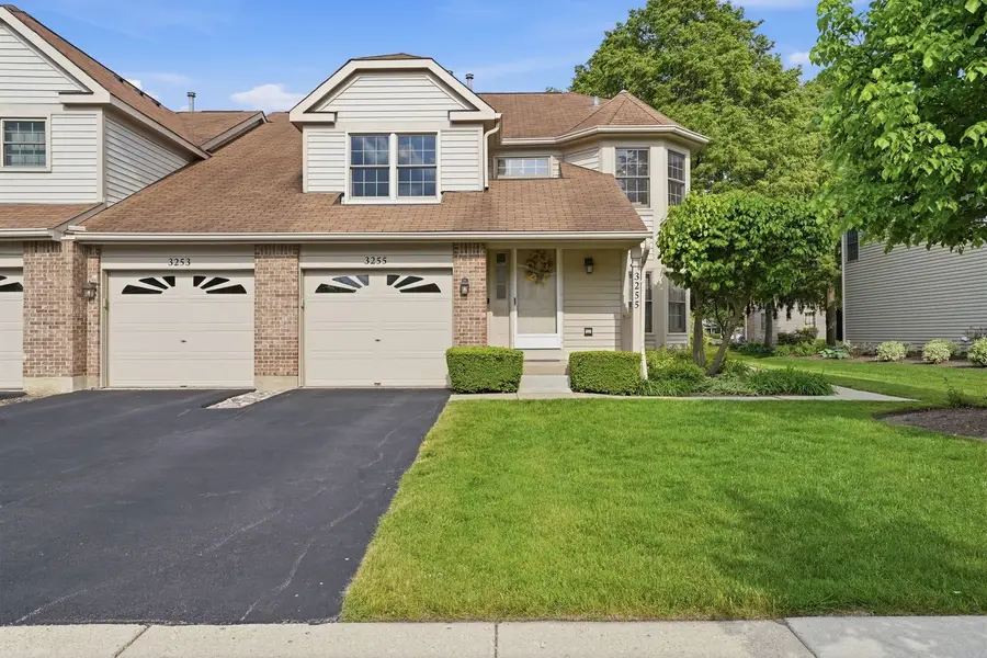 3255 N Daniels Court, Arlington Heights, IL 60004 - #2
