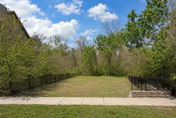 2820 Burlington Avenue, Lisle, IL 60532