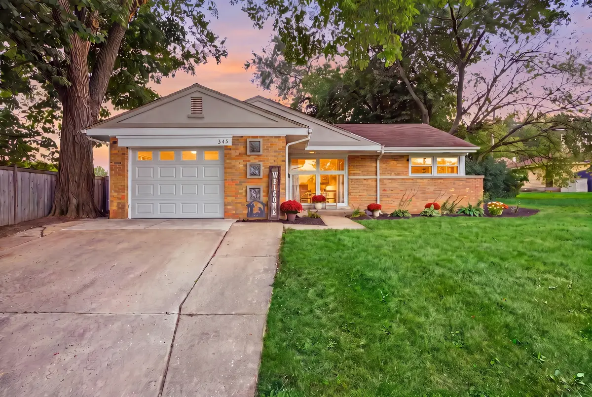 Address Withheld By Seller, Palatine, IL 60067 - #1