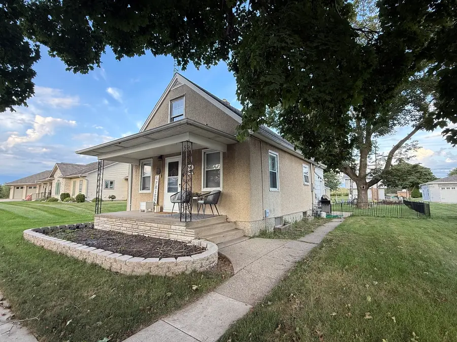223 N Peru Avenue, Ladd, IL 61329 - #2