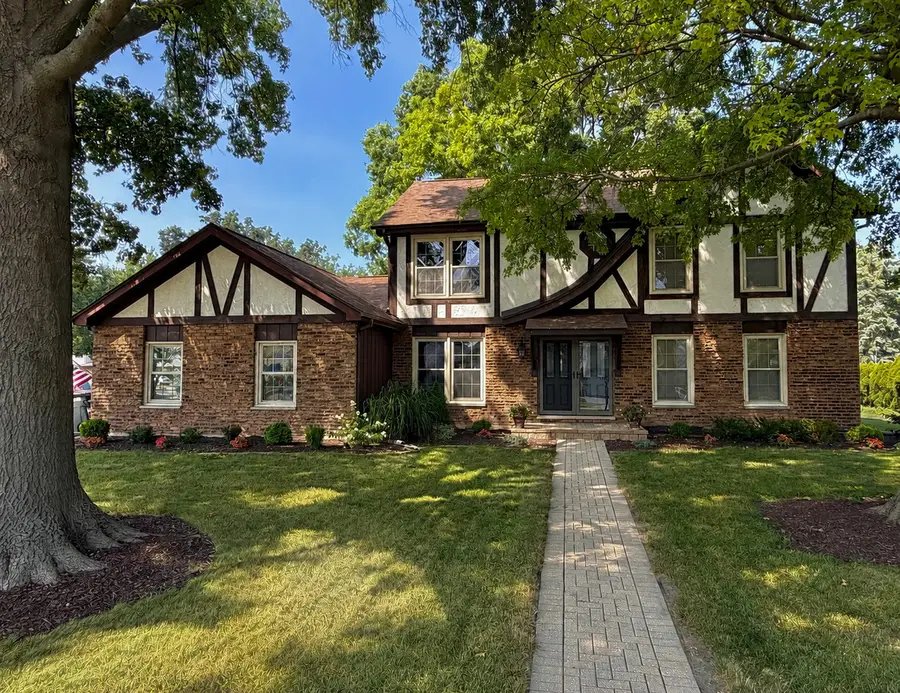 1902 Gigi Lane, Darien, IL 60561 - #2