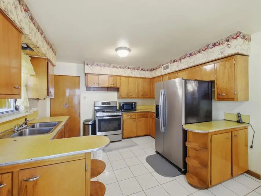 855 W 73rd Street, Chicago, IL 60621 - #3