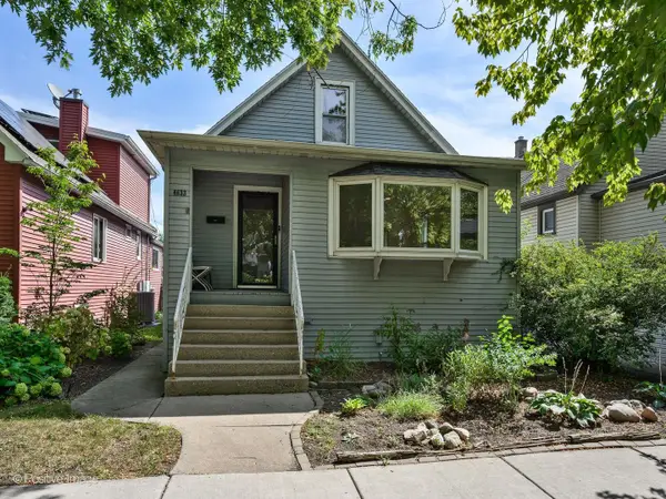 4633 N Kedvale Avenue, Chicago, IL 60630