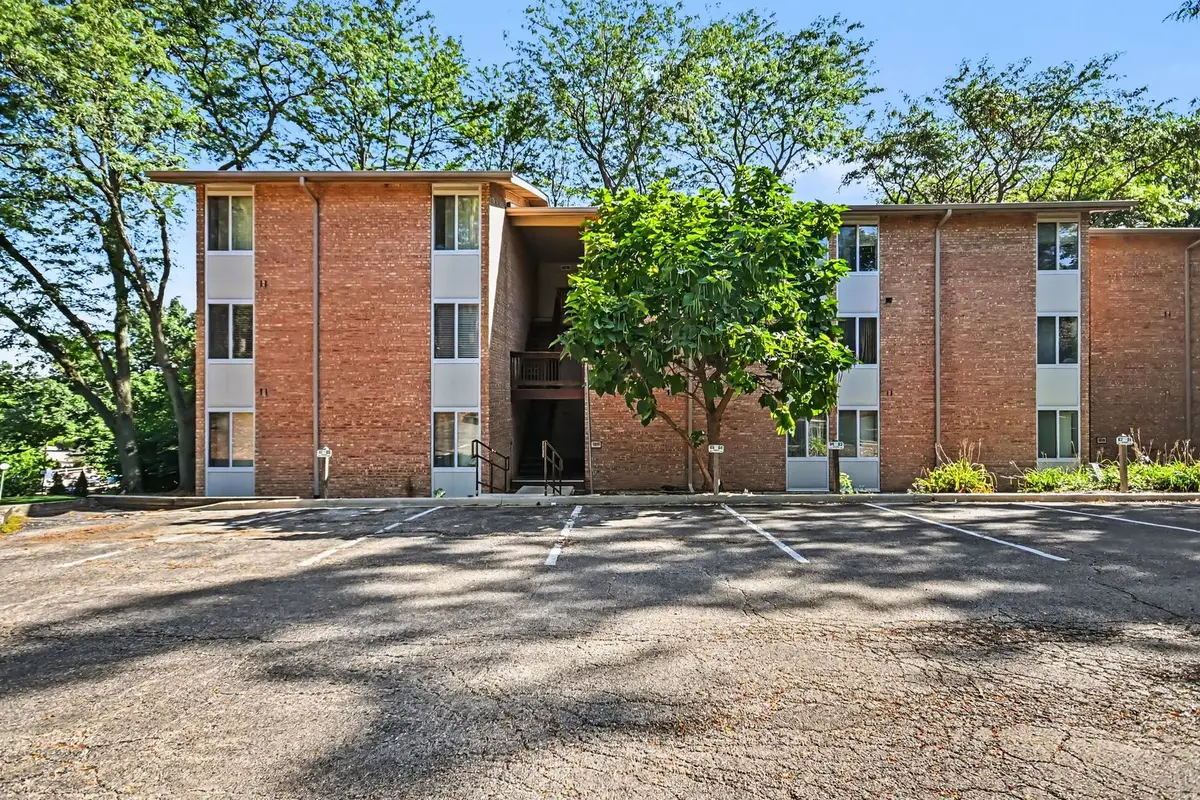 5811 Oakwood Drive #B, Lisle, IL 60532 - #1