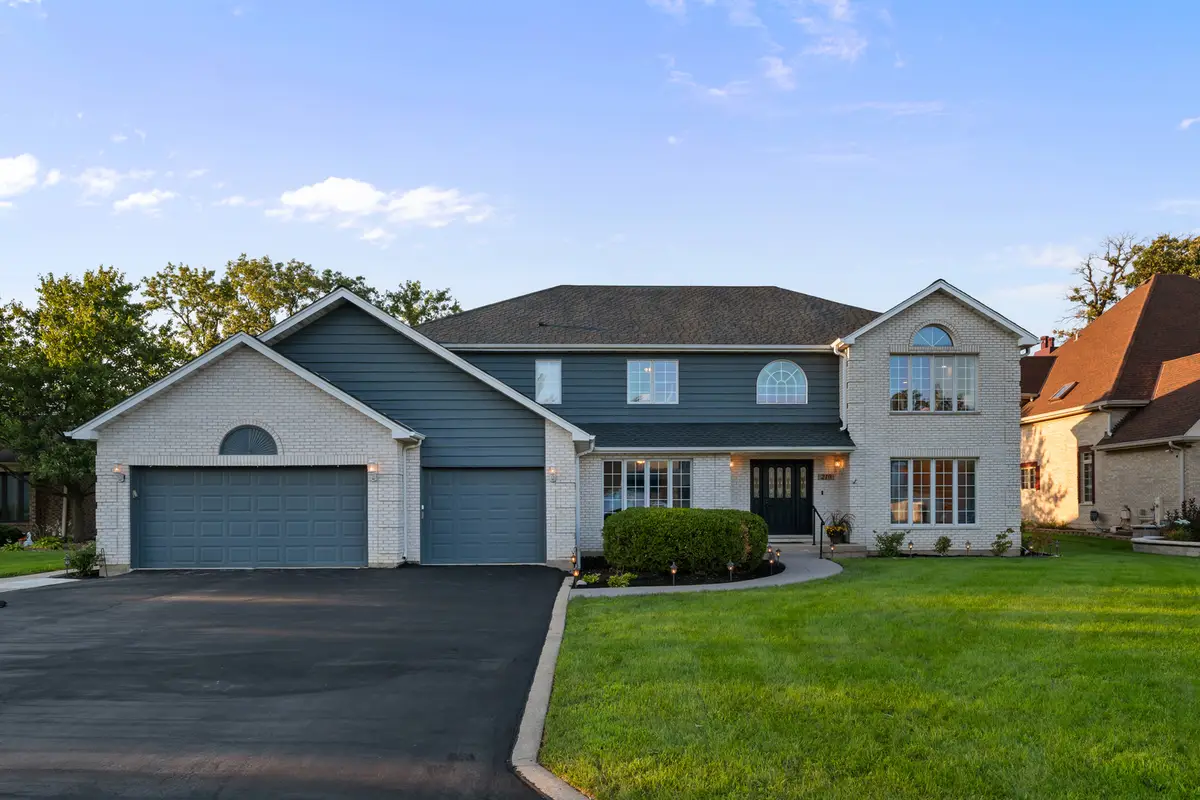 17W210 Massel Court, Bensenville, IL 60106 - #1