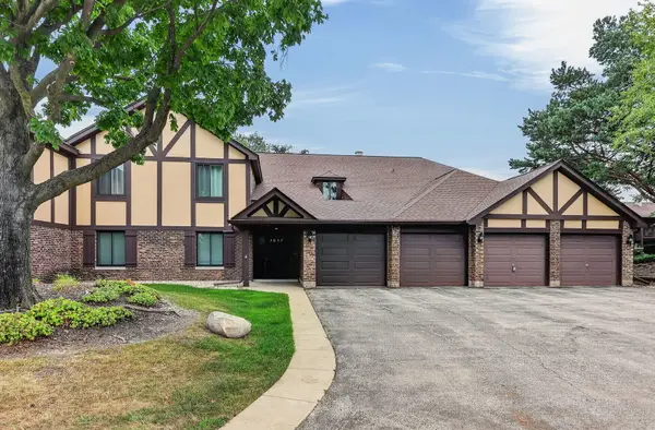 1657 Dover Court #C, Wheaton, IL 60189