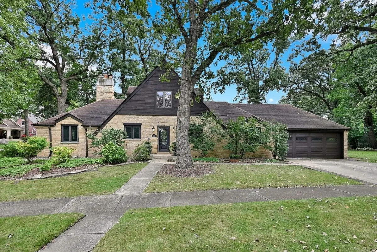 478 S Hampshire Avenue, Elmhurst, IL 60126 - #1