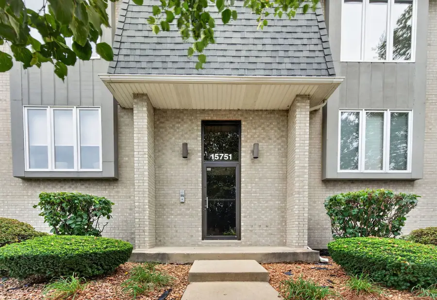 15751 S Ravinia Avenue #2N, Orland Park, IL 60462 - #2