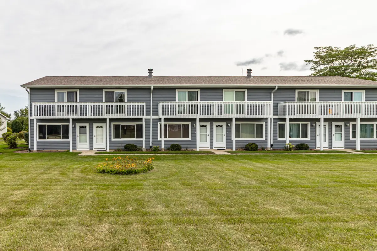 17346 W Maple Lane, Gurnee, IL 60031 - #1