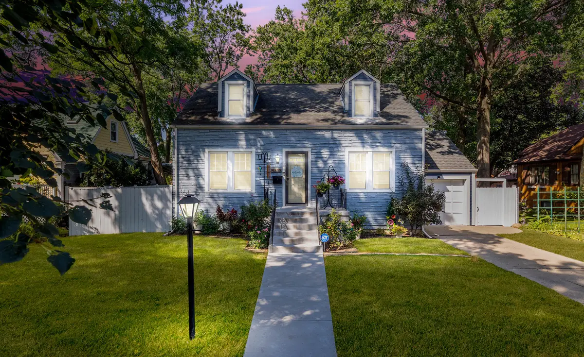 9330 S 50th Avenue, Oak Lawn, IL 60453 - #1
