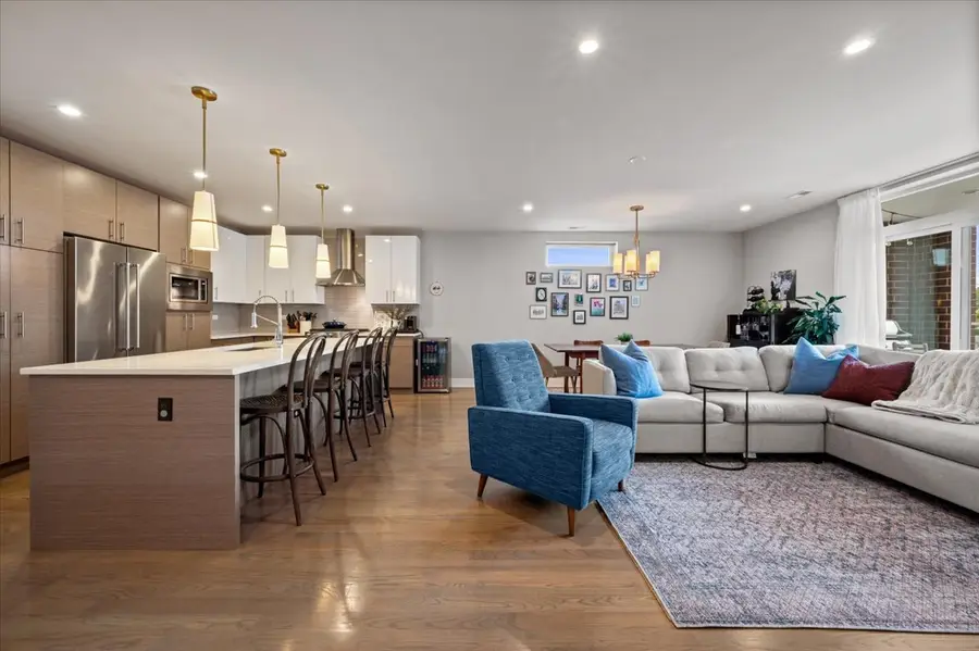 2707 W Belmont Avenue #3W, Chicago, IL 60618 - #3