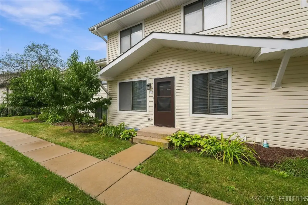 2s759 Winchester Circle #2, Warrenville, IL 60555 - #1