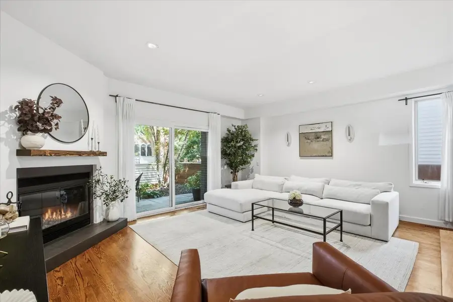 1341 N Wolcott Avenue #A, Chicago, IL 60622 - #3