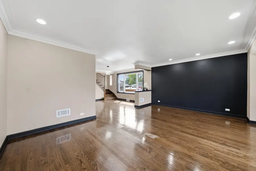 8445 S Wolcott Avenue, Chicago, IL 60620 - #3