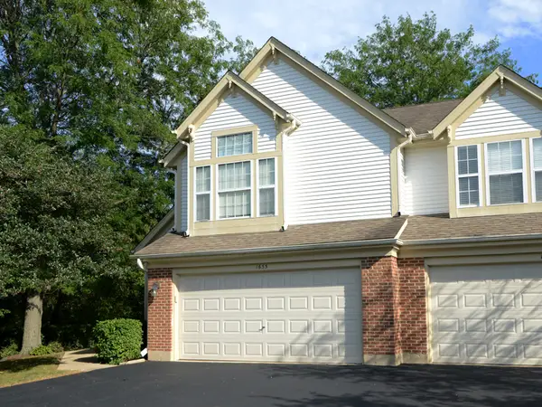 1633 Penny Lane, Crystal Lake, IL 60014