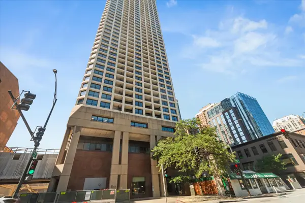1030 N State Street #29C, Chicago, IL 60610