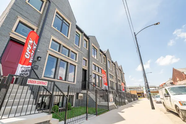 349 E 43rd Street, Chicago, IL 60653