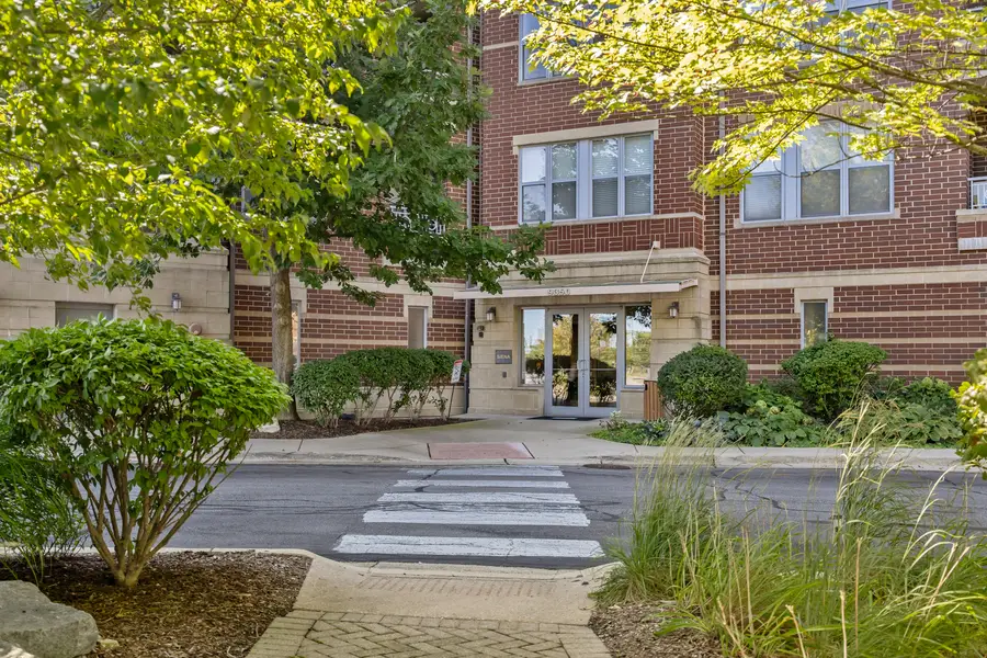 9350 Skokie Boulevard #411, Skokie, IL 60077 - #3
