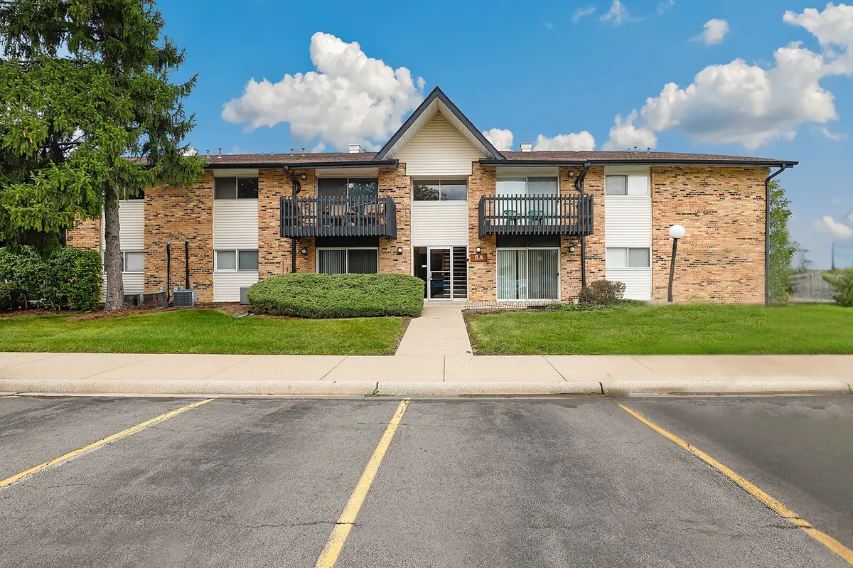 5 Kingery Quarter #5-104, Willowbrook, IL 60527 - #1