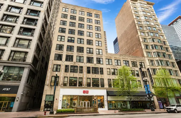 20 N State Street #1013, Chicago, IL 60602