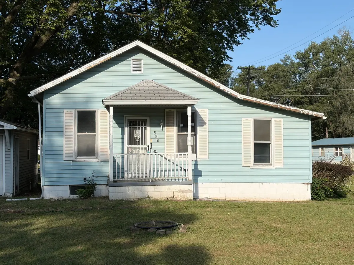 203 S Fuller Street, Kenney, IL 61749 - #1