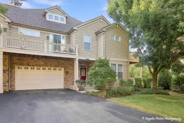 360 Promontory Lane #F, Wauconda, IL 60084