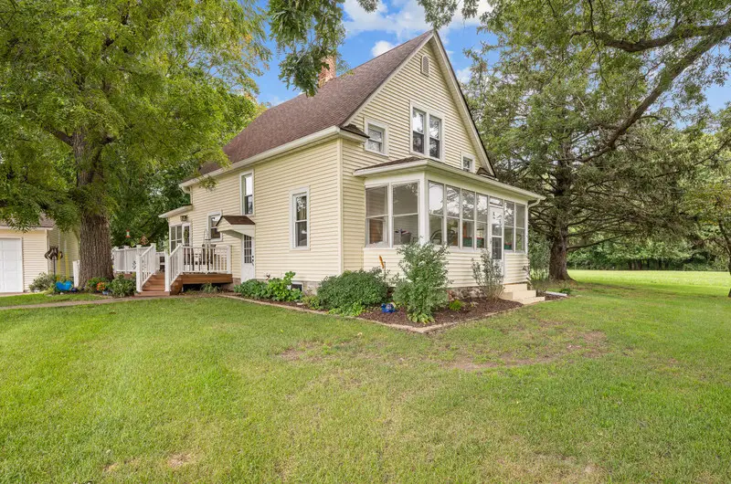715 12th Street, Rapids City, IL 61275 - #3
