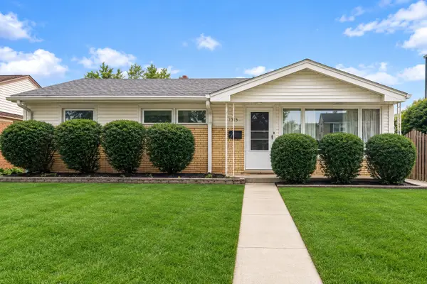 1315 Everett Avenue, Des Plaines, IL 60018