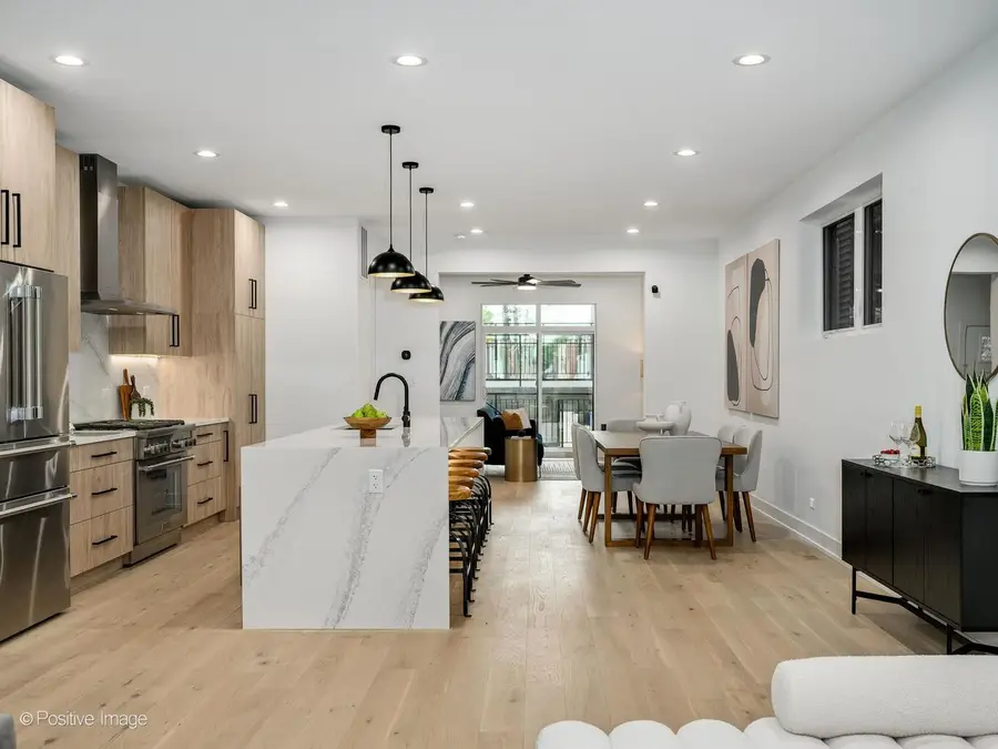 2847 N Damen Avenue #1, Chicago, IL 60618 - #3