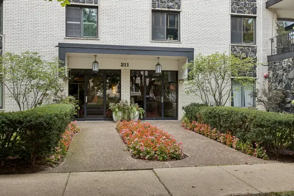 211 Elgin Avenue #5J, Forest Park, IL 60130