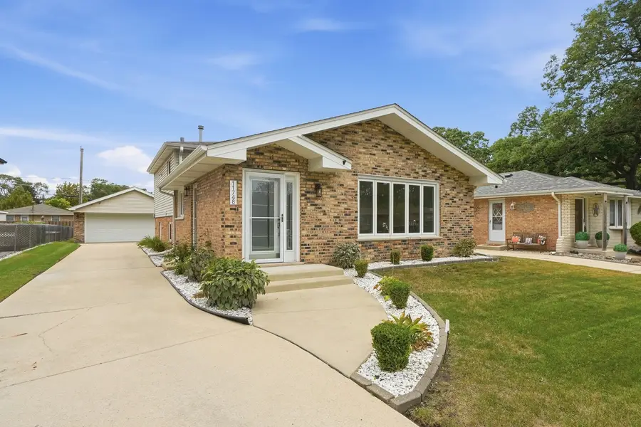 11748 S Laporte Avenue, Alsip, IL 60803 - #3