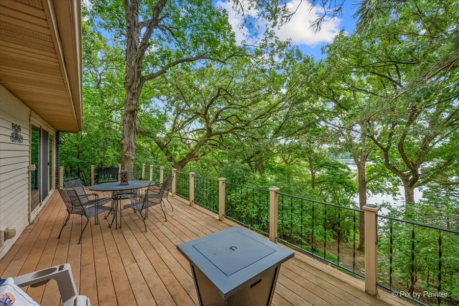 208 N Shore Drive, Oakwood Hills, IL 60013 - #3